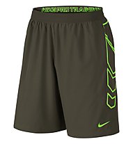 Nike Vapor Woven 8'' Short Pantaloni corti fitness, Cargo Khaki/Green Strike